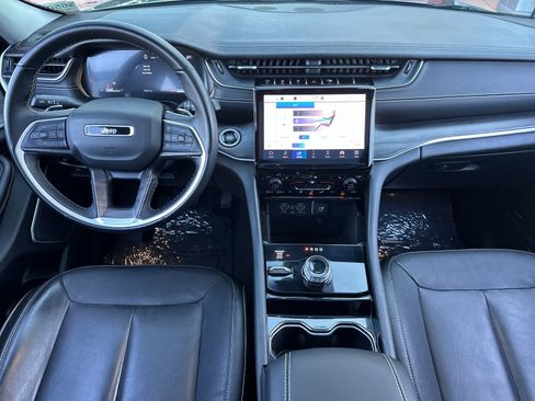 Used 2022 Jeep Grand Cherokee L Limited image 13