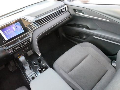 Certified 2025 Toyota Camry LE image 11