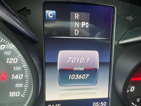 Used 2018 Mercedes-Benz GLC 300 4MATIC Coupe image 26