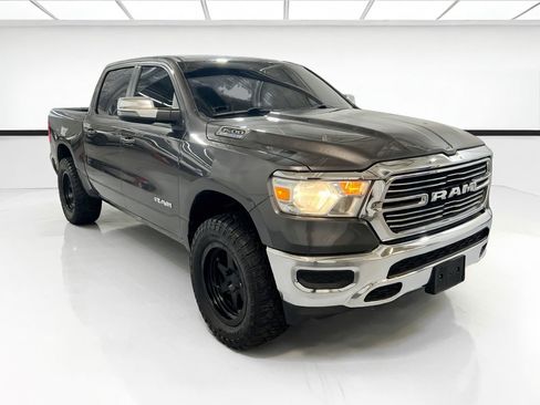 Used 2023 RAM 1500 Laramie AWD/4WD image 3