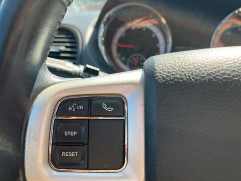 Used 2013 Dodge Grand Caravan SE FWD image 13