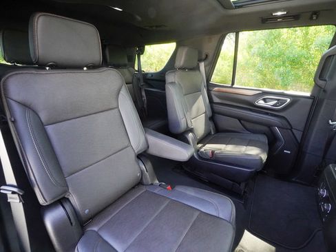 Used 2024 Chevrolet Tahoe High Country AWD/4WD image 30