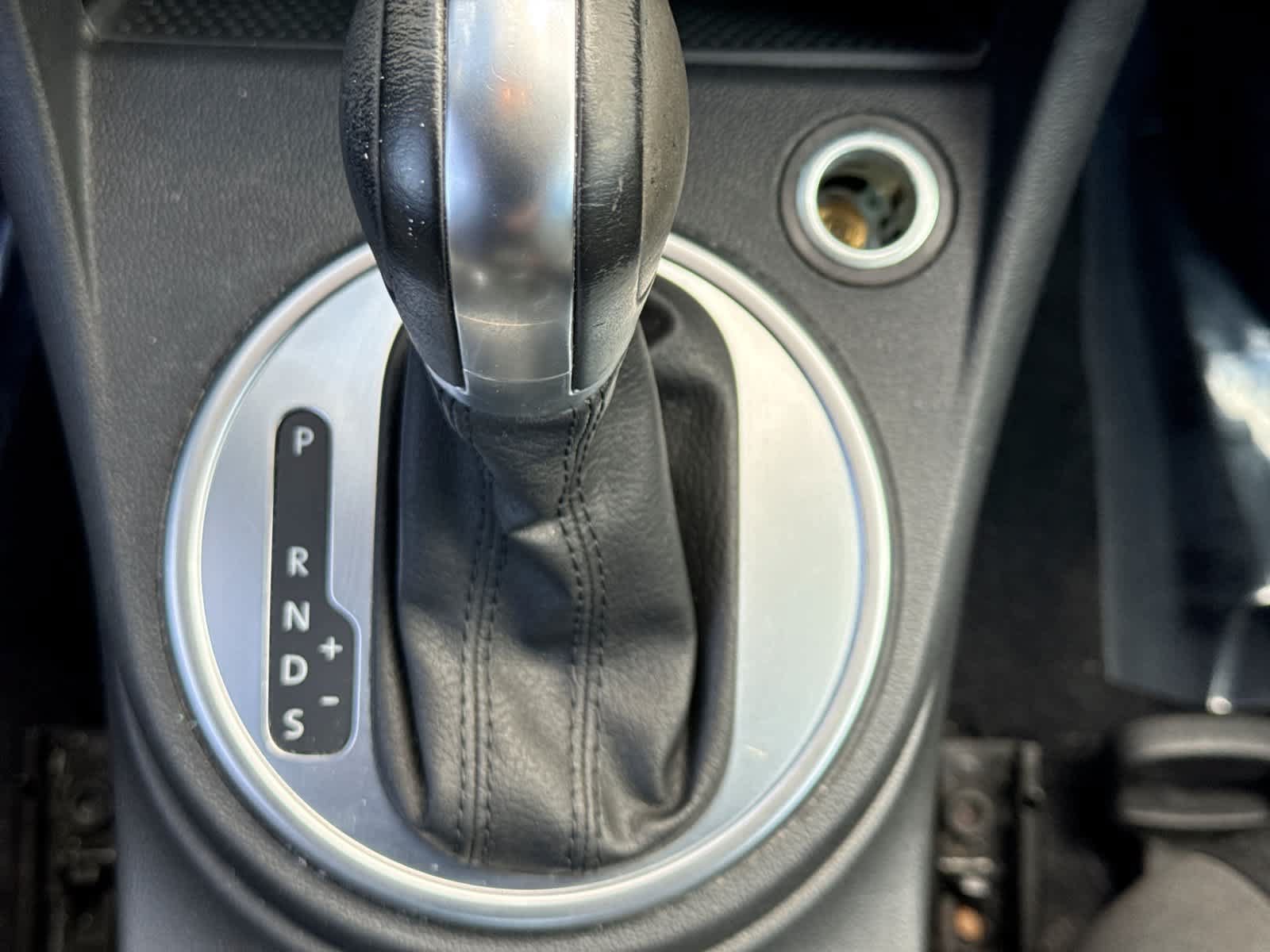 Used 2019 Volkswagen Beetle 2.0T S FWD image 34