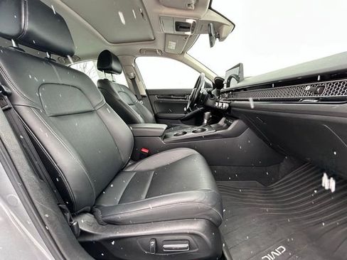 Used 2023 Honda Civic Touring image 33