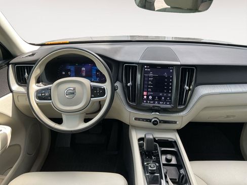 Certified 2024 Volvo XC60 B5 Plus w/ Climate Package AWD/4WD image 10