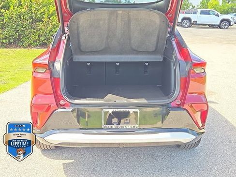 Certified 2024 Buick Envista Sport Touring w/ Convenience I Package FWD image 5