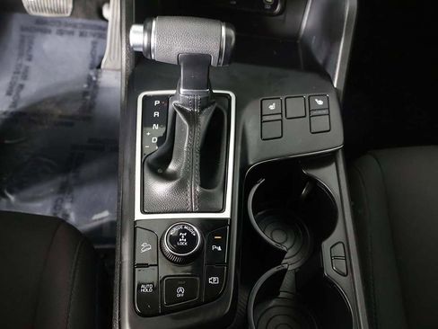 Used 2023 Kia Sportage LX image 41
