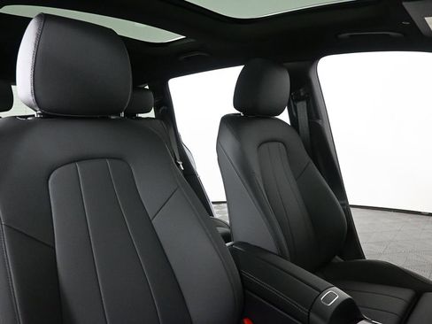New 2026 Mercedes-Benz GLB 250 image 22