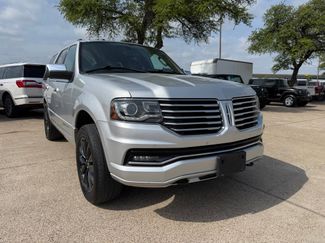 Used 2015 Lincoln Navigator 2WD video 1