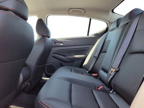 New 2025 Nissan Altima 2.5 SR image 27