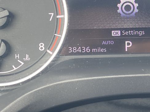 Used 2025 Nissan Rogue SV AWD/4WD image 28