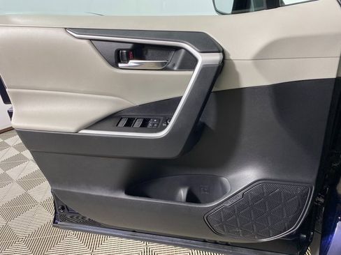 Certified 2022 Toyota RAV4 XLE image 20