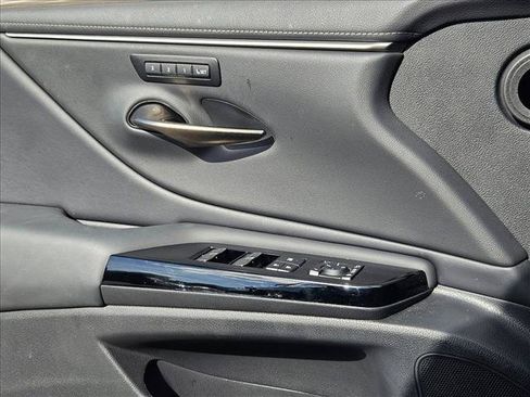 Used 2023 Lexus ES 350 F Sport w/ Accessory Package (Z2) FWD image 6