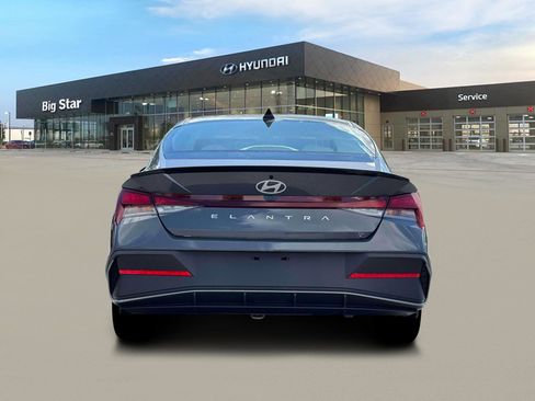 New 2026 Hyundai Elantra Sport image 6