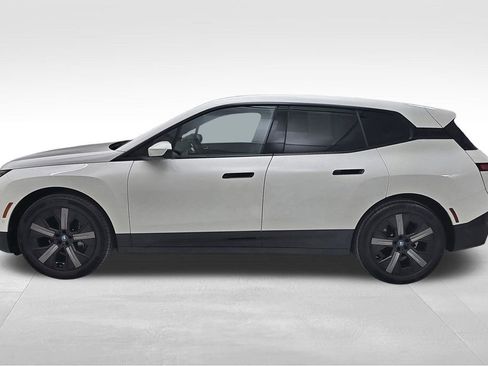 Used 2025 BMW iX xDrive50 image 6