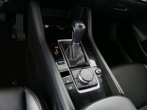 Used 2024 MAZDA MAZDA3 s image 24