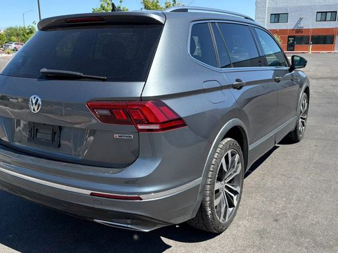 Used 2019 Volkswagen Tiguan SEL Premium R-Line w/ 3rd Row Seat Package AWD/4WD image 5