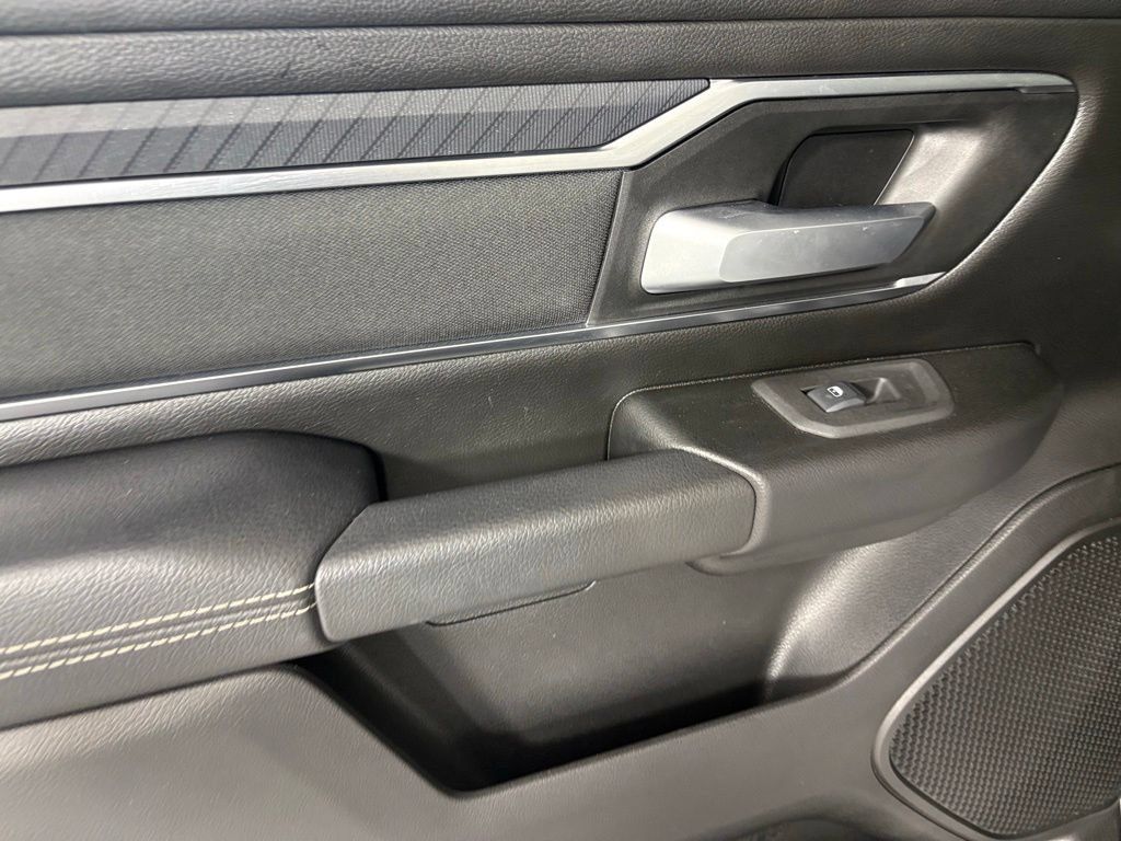 Used 2025 RAM 1500 Big Horn AWD/4WD image 33