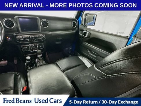 Used 2022 Jeep Wrangler Unlimited Sahara w/ Cold Weather Group AWD/4WD image 39