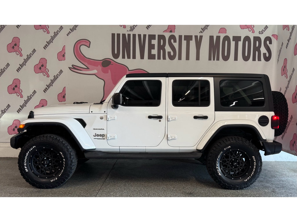 Used 2018 Jeep Wrangler Unlimited Sahara w/ Cold Weather Group AWD/4WD image 8