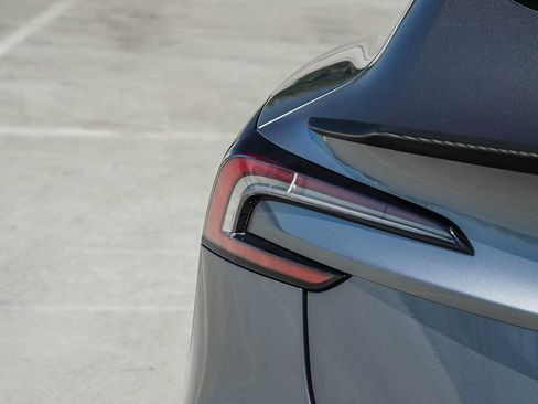 Used 2024 Tesla Model 3 Performance AWD/4WD image 8