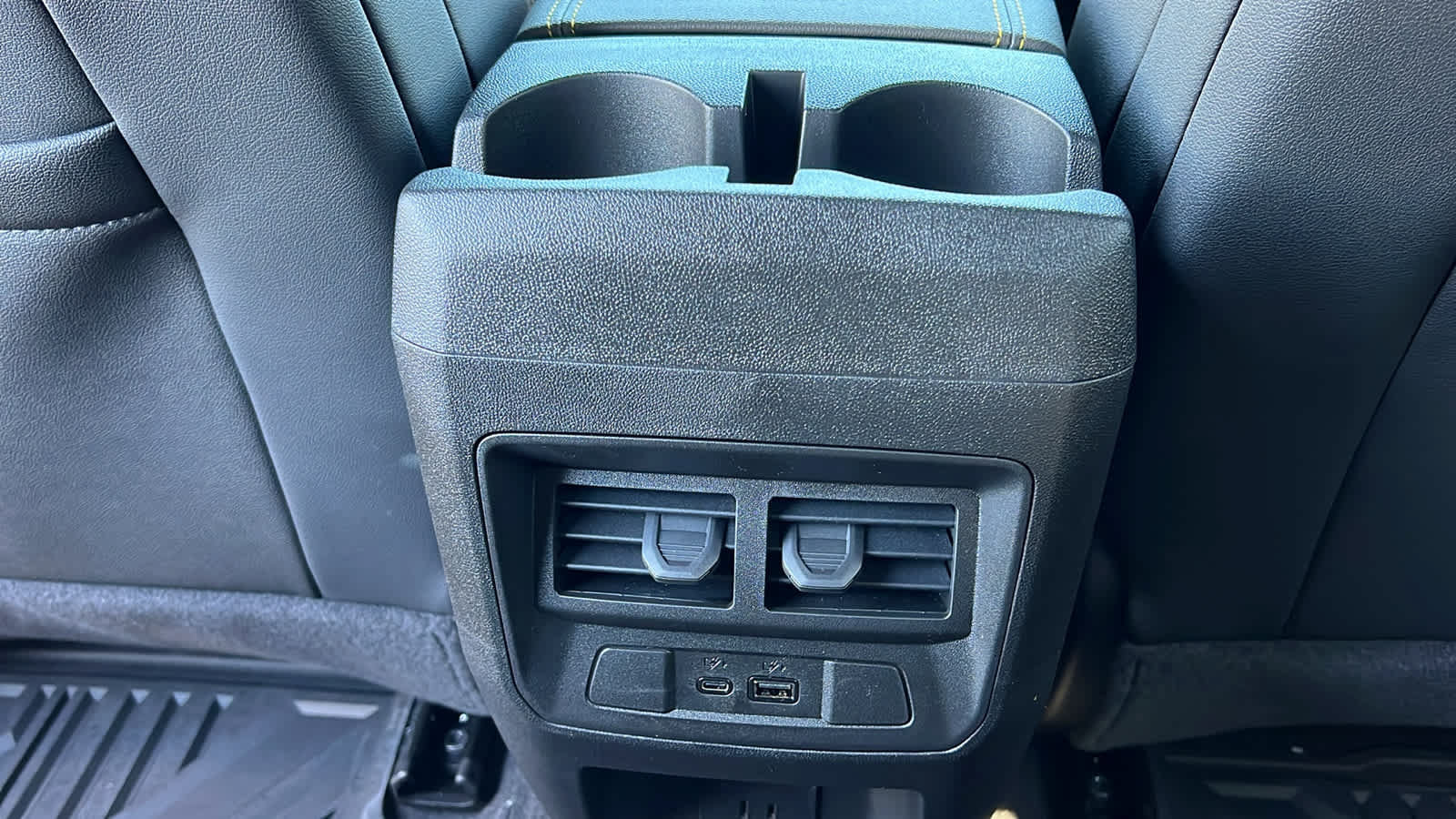 New 2026 Chevrolet Colorado ZR2 w/ Technology Package AWD/4WD image 25