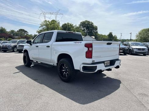 Used 2019 Chevrolet Silverado 1500 Custom w/ Custom Value Package AWD/4WD image 5