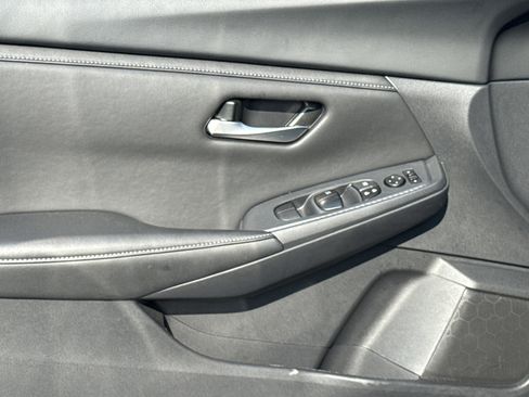 Used 2025 Nissan Sentra SV w/ All-Weather Package image 14