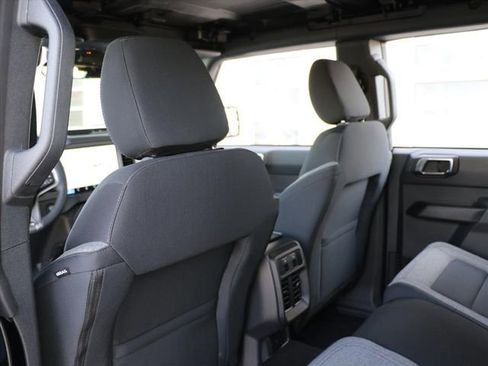 New 2025 Ford Bronco Base image 15