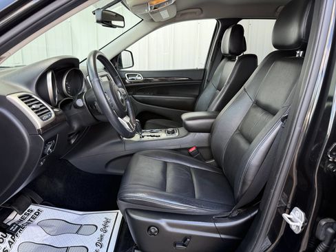 Used 2013 Jeep Grand Cherokee Laredo AWD/4WD image 27