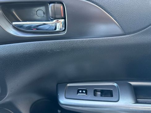 Used 2011 Subaru Impreza WRX Premium image 21