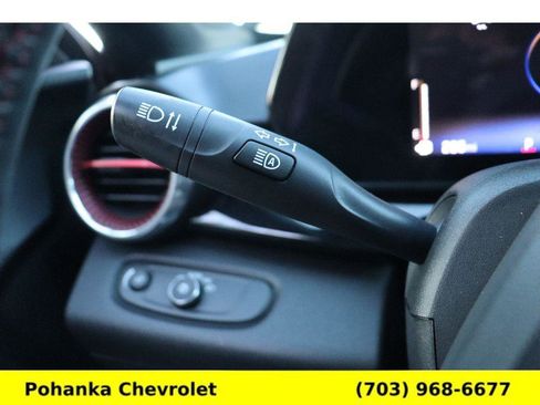 Used 2024 Chevrolet Trax RS w/ Sunroof Package image 16