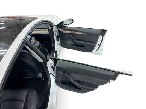 Certified 2023 Tesla Model 3 Standard Range RWD image 12