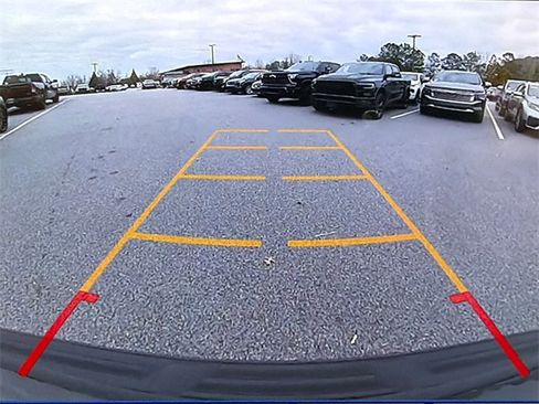 Used 2021 Chevrolet Tahoe High Country w/ Premium Package image 31