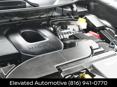 Certified 2025 Nissan Murano SV FWD image 22
