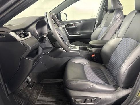 Used 2023 Toyota RAV4 XSE AWD/4WD image 11