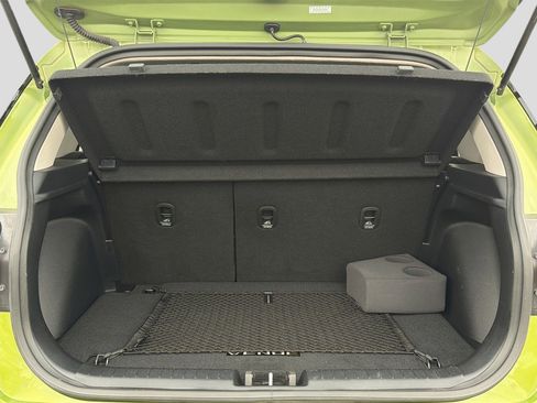 Certified 2024 Hyundai Venue SEL FWD image 23