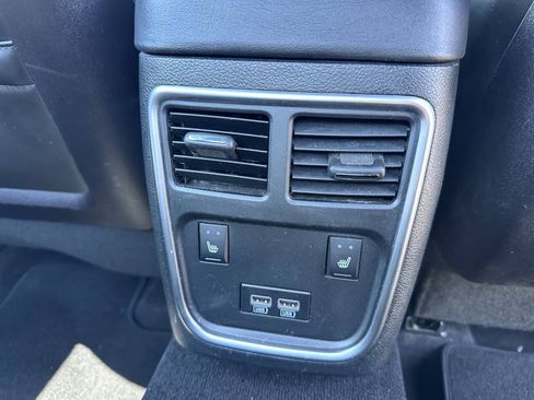 Used 2019 Dodge Charger GT RWD image 14