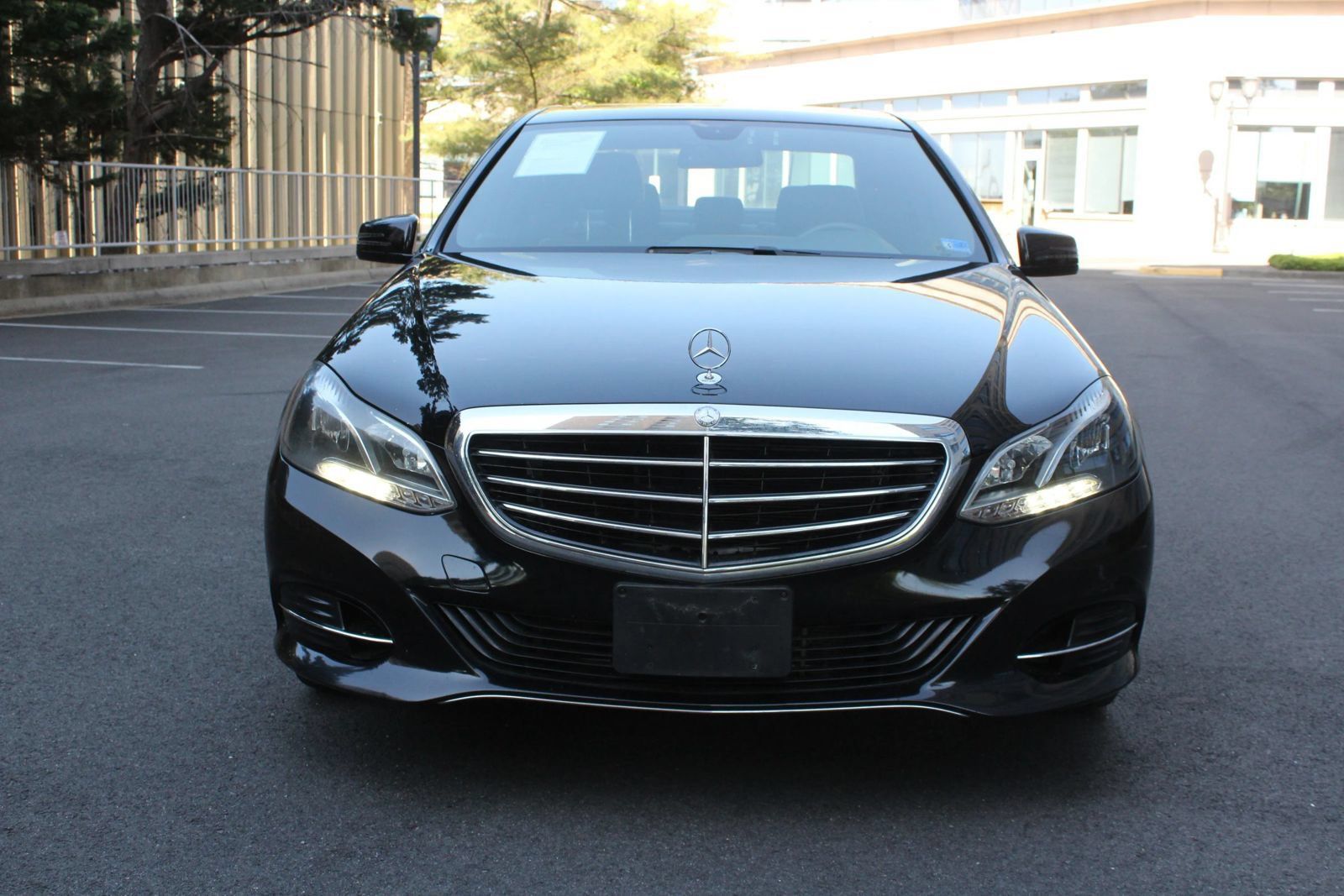 Used 2015 Mercedes-Benz E 350 4MATIC Sedan image 3