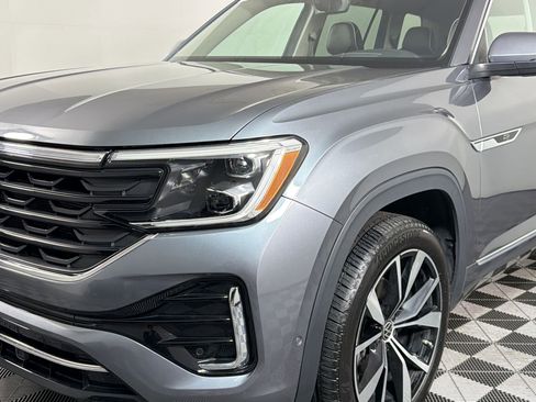 Used 2024 Volkswagen Atlas SEL Premium R-Line AWD/4WD image 8