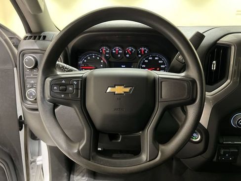 Used 2024 Chevrolet Silverado 2500 Custom w/ Custom Convenience Package AWD/4WD image 10