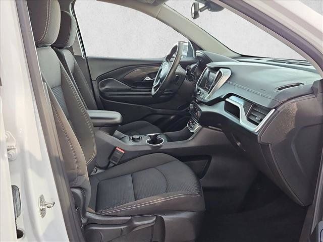 Used 2024 GMC Terrain SLE FWD image 18