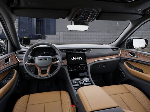 New 2025 Jeep Grand Cherokee L Summit w/ Luxury Tech Group V image 14