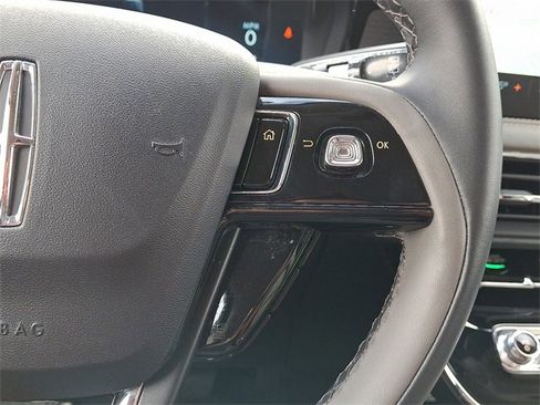 Used 2023 Lincoln Corsair AWD image 21
