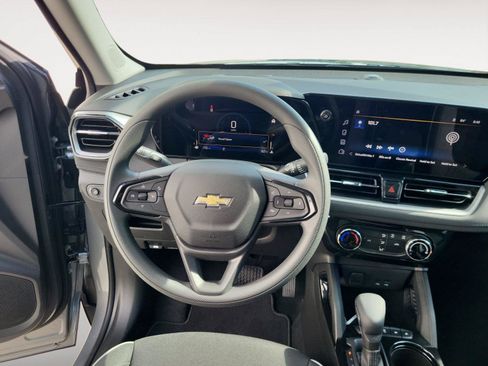 Used 2026 Chevrolet TrailBlazer LT FWD image 16