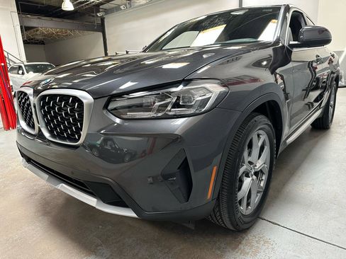 Used 2025 BMW X4 xDrive30i image 6