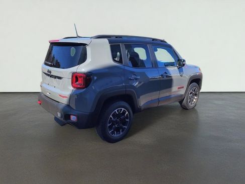 Used 2023 Jeep Renegade Trailhawk w/ Sun/Sound Group AWD/4WD image 8