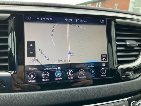 Used 2019 Chrysler Pacifica Touring Plus w/ Advanced Safetytec Group FWD image 10