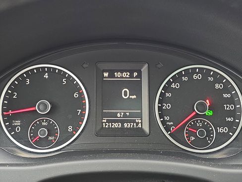 Used 2013 Volkswagen Tiguan SE AWD/4WD image 18