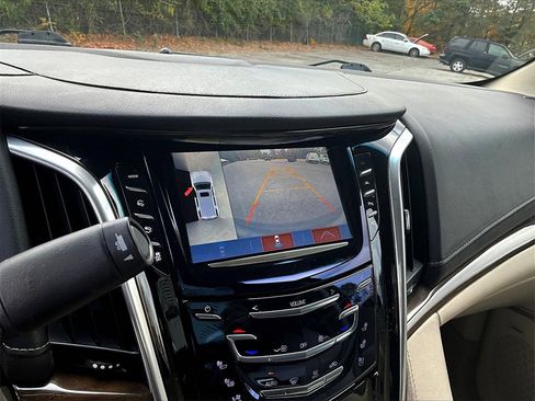Certified 2020 Cadillac Escalade Luxury image 18